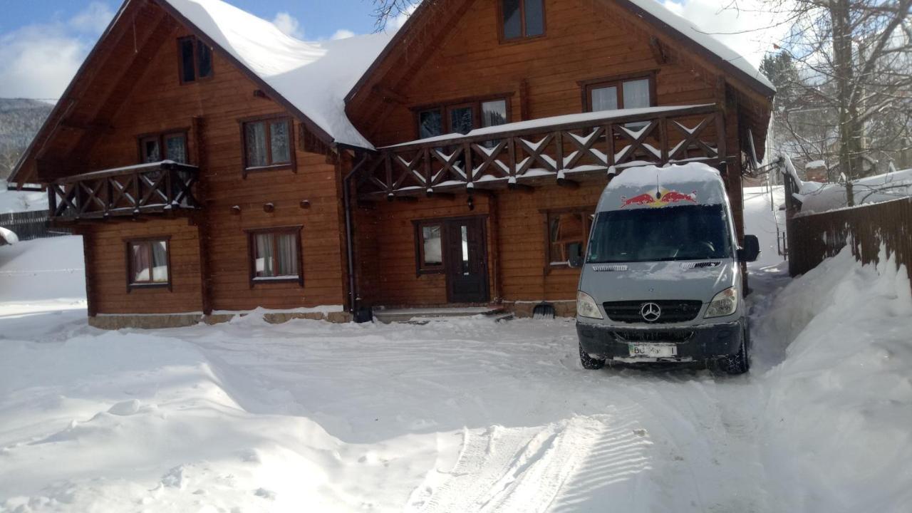Садиба Гуцульський Двір Worochta Exterior foto